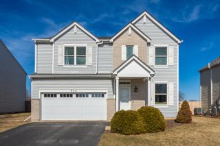 950 BLACKCHERRY Lane, Round Lake Heights, IL 60073