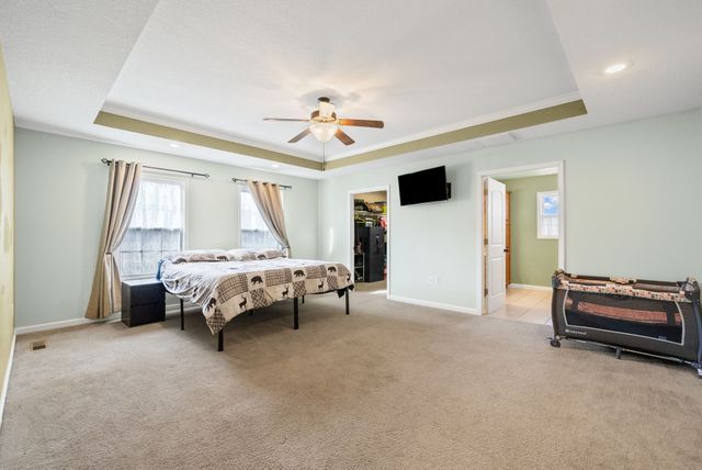 10718 Palmyra Rd, Oak Grove, KY 42262