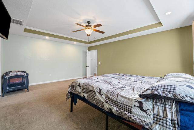 10718 Palmyra Rd, Oak Grove, KY 42262