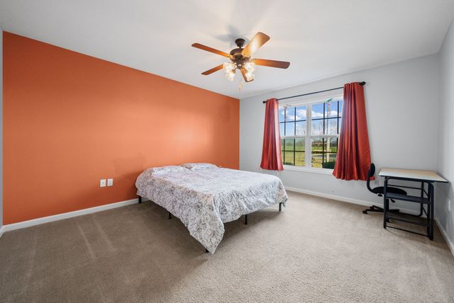 10718 Palmyra Rd, Oak Grove, KY 42262