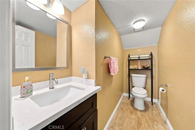 1665 E 68th 21, Long Beach, CA 90805