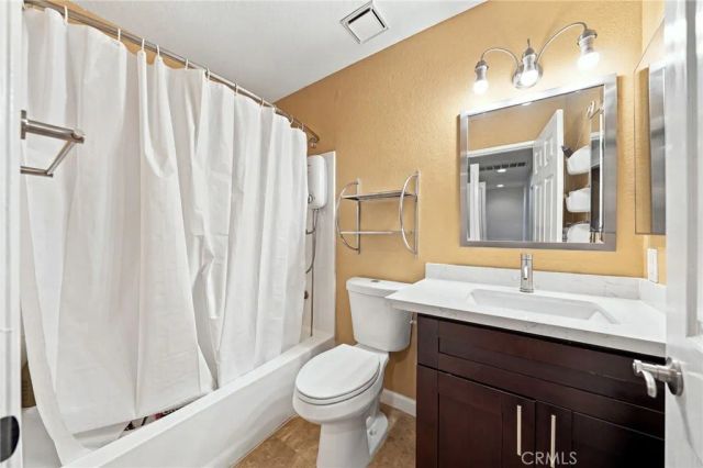 1665 E 68th 21, Long Beach, CA 90805