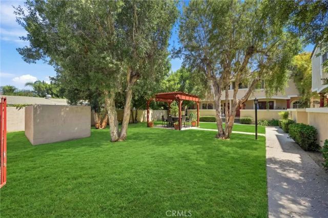 1665 E 68th 21, Long Beach, CA 90805
