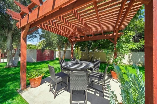 1665 E 68th 21, Long Beach, CA 90805