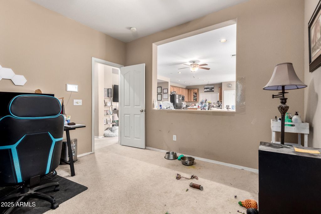 Image 30 of property listing at 25545 W NANCY Lane, Buckeye, AZ 85326
