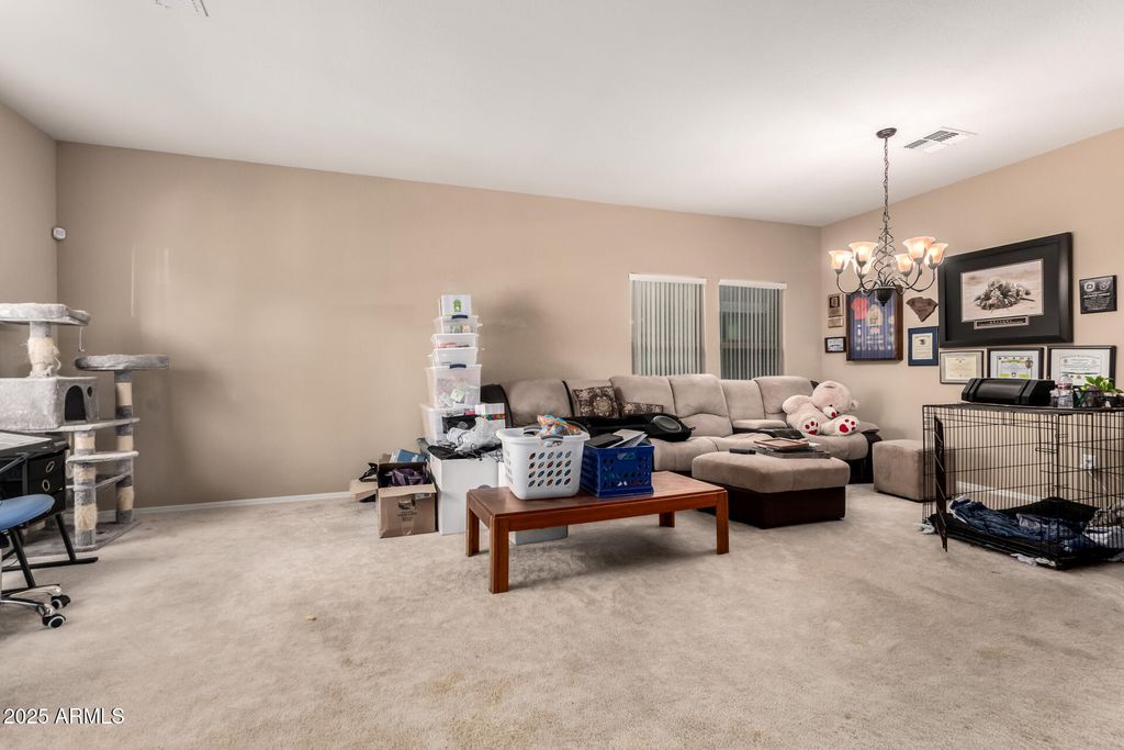 Image 8 of property listing at 25545 W NANCY Lane, Buckeye, AZ 85326