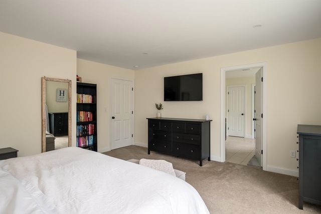 9 Jay Way, Rochester, NH 03868