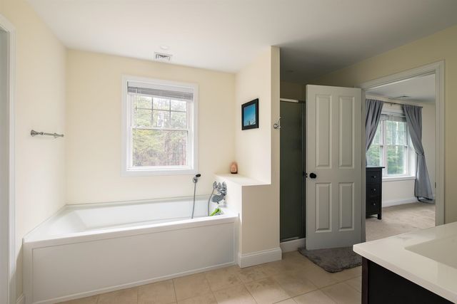 9 Jay Way, Rochester, NH 03868