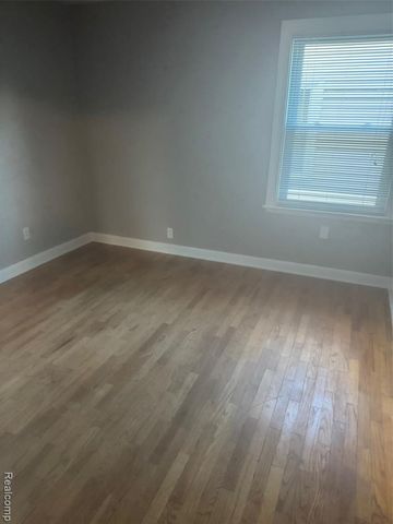 401 Richard Avenue, Lansing, MI 48917