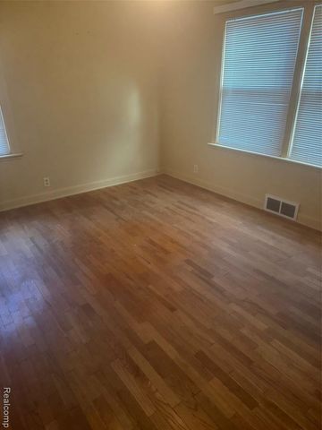 401 Richard Avenue, Lansing, MI 48917