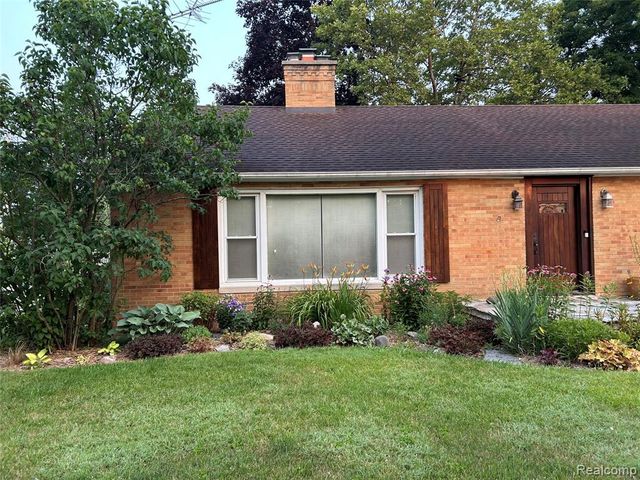 401 Richard Avenue, Lansing, MI 48917