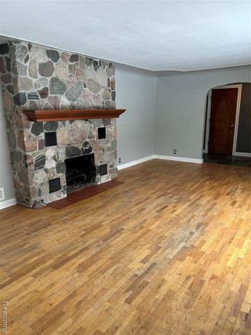 401 Richard Avenue, Lansing, MI 48917