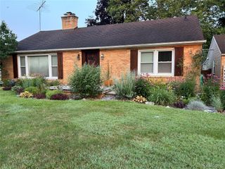 401 Richard Avenue, Lansing, MI 48917