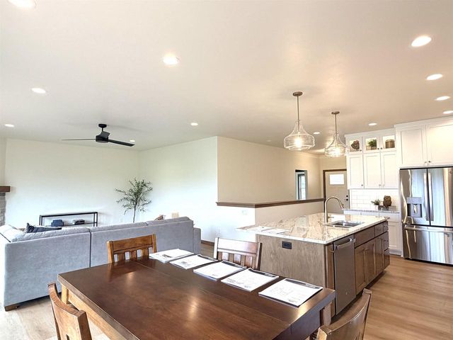 2146 AURRAILIA COURT, Green Bay, WI 54311