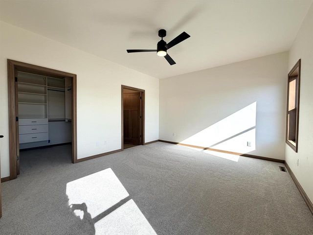 2146 AURRAILIA COURT, Green Bay, WI 54311