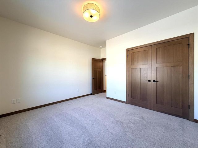 2146 AURRAILIA COURT, Green Bay, WI 54311
