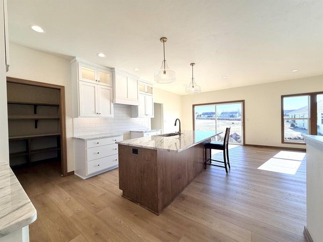 2146 AURRAILIA COURT, Green Bay, WI 54311