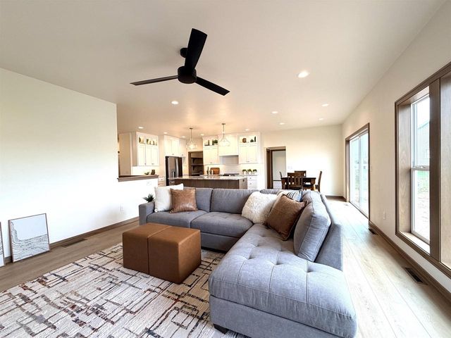 2146 AURRAILIA COURT, Green Bay, WI 54311