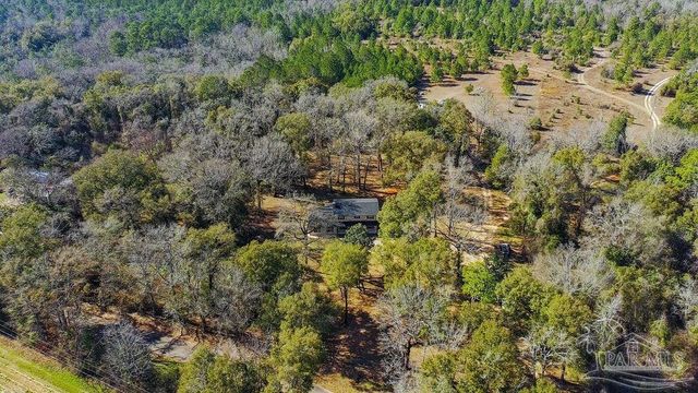 10841A Luker Way, Jay, FL 32565