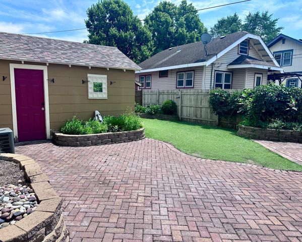 2419 E 38th Street, Minneapolis, MN 55406