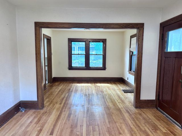 2419 E 38th Street, Minneapolis, MN 55406