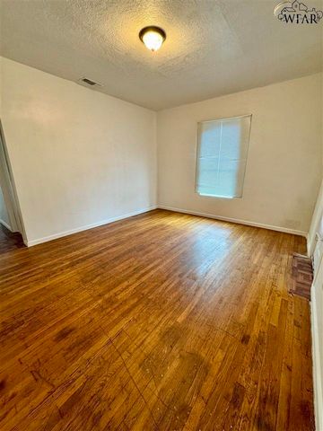 1111 MONROE STREET, Wichita Falls, TX 76309