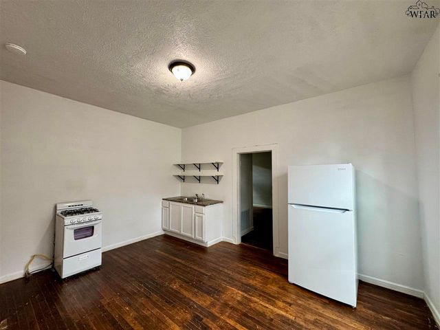 1111 MONROE STREET, Wichita Falls, TX 76309