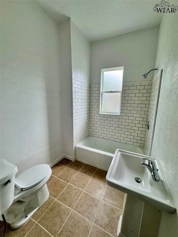 1111 MONROE STREET, Wichita Falls, TX 76309