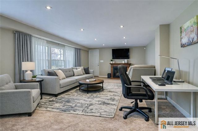 499 Old Stage Road, Spotswood, NJ 08884