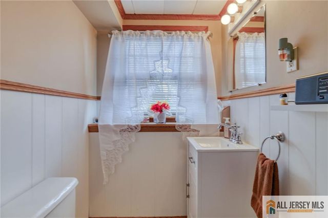 499 Old Stage Road, Spotswood, NJ 08884