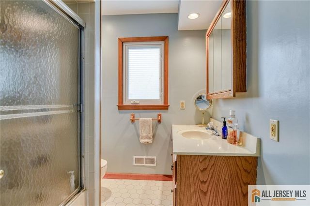 499 Old Stage Road, Spotswood, NJ 08884