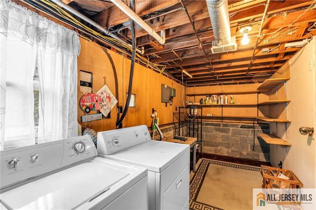 499 Old Stage Road, Spotswood, NJ 08884