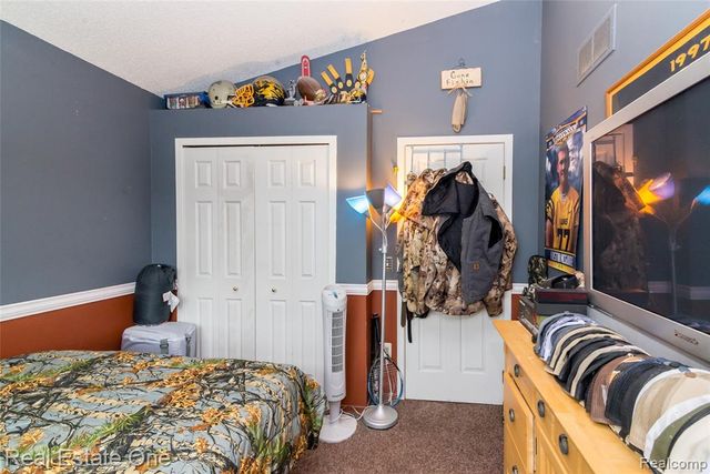 396 Princeton Drive, South Lyon, MI 48178