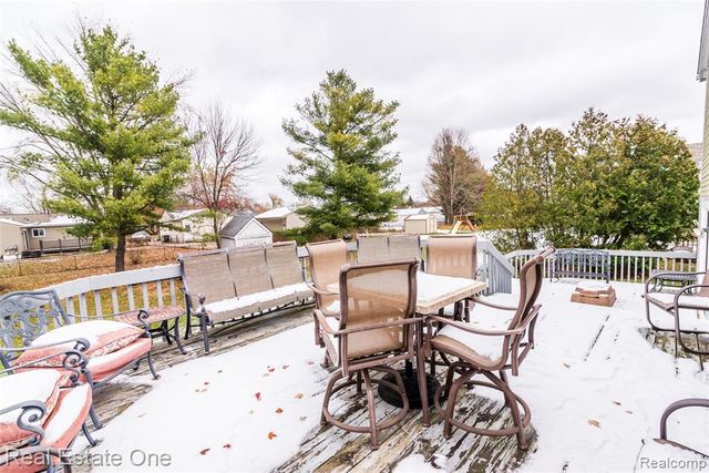 396 Princeton Drive, South Lyon, MI 48178