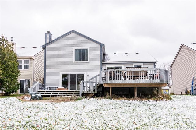 396 Princeton Drive, South Lyon, MI 48178