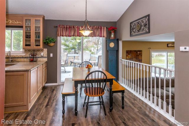 396 Princeton Drive, South Lyon, MI 48178