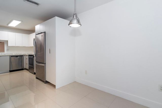 2911 N 33rd Ter, Hollywood, FL 33021