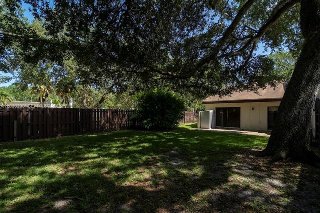 2911 N 33rd Ter, Hollywood, FL 33021