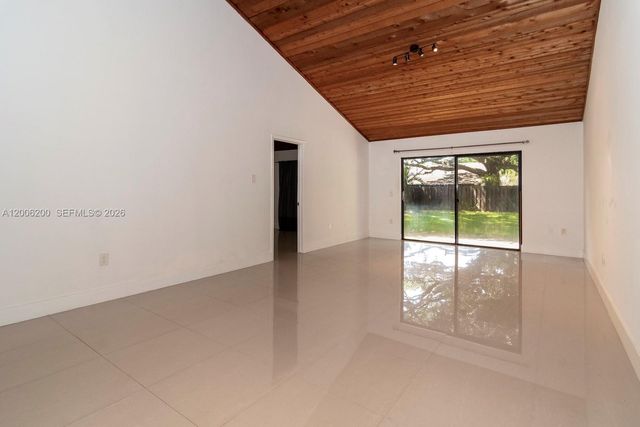 2911 N 33rd Ter, Hollywood, FL 33021