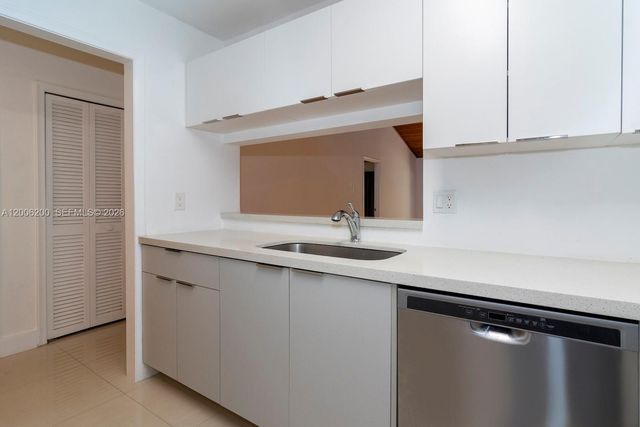 2911 N 33rd Ter, Hollywood, FL 33021