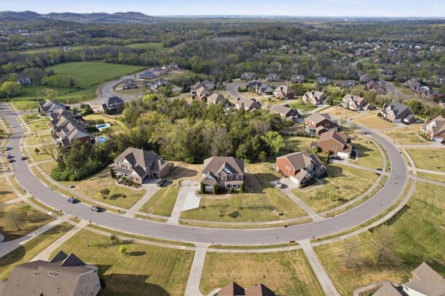 719 Thurrock Cir, Brentwood, TN 37027