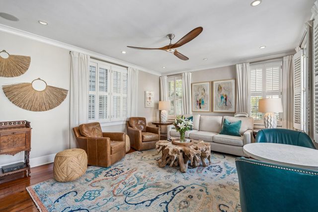 18 Water Street, Charleston, SC 29401
