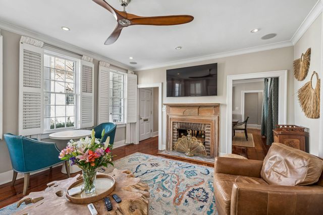 18 Water Street, Charleston, SC 29401