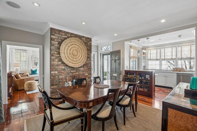18 Water Street, Charleston, SC 29401