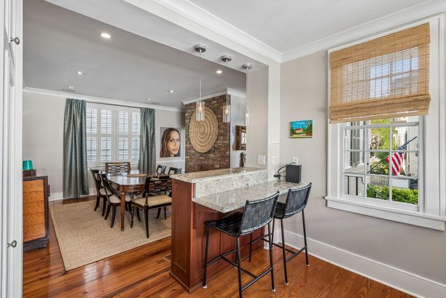 18 Water Street, Charleston, SC 29401