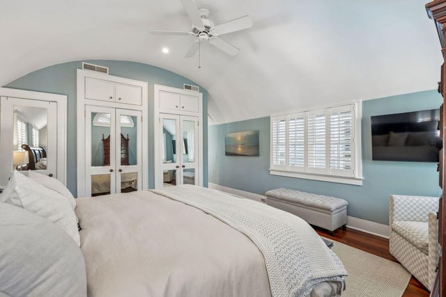 18 Water Street, Charleston, SC 29401