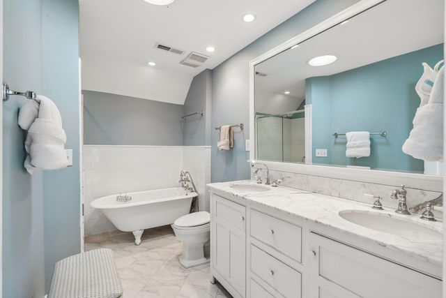 18 Water Street, Charleston, SC 29401
