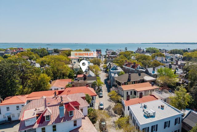 18 Water Street, Charleston, SC 29401