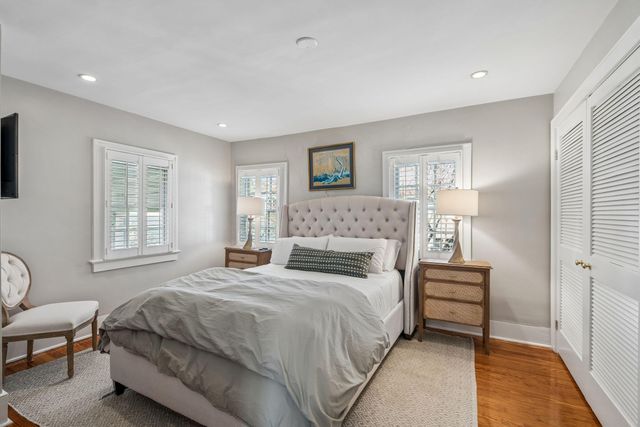 18 Water Street, Charleston, SC 29401