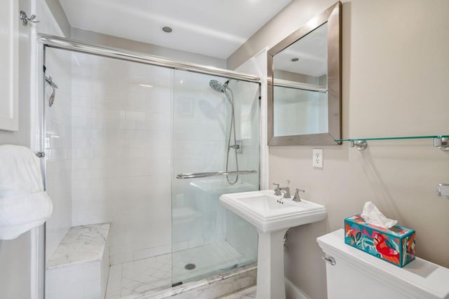 18 Water Street, Charleston, SC 29401